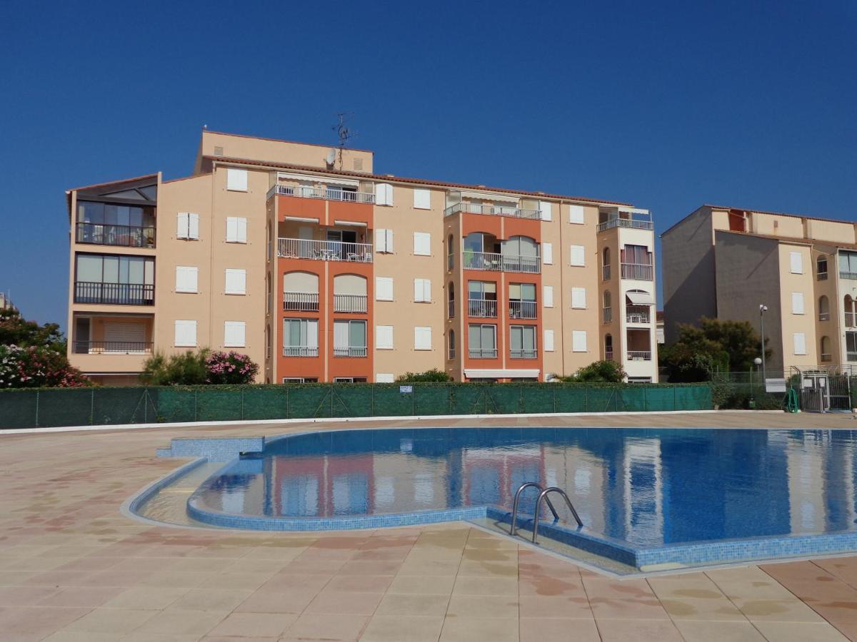Apartment A 2 Pieces Pour 4 Personnes, Terrasse Avec Vue Piscine Frejus